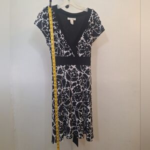 White House Black Market Asymmetrical Black and White Dress Size Medium